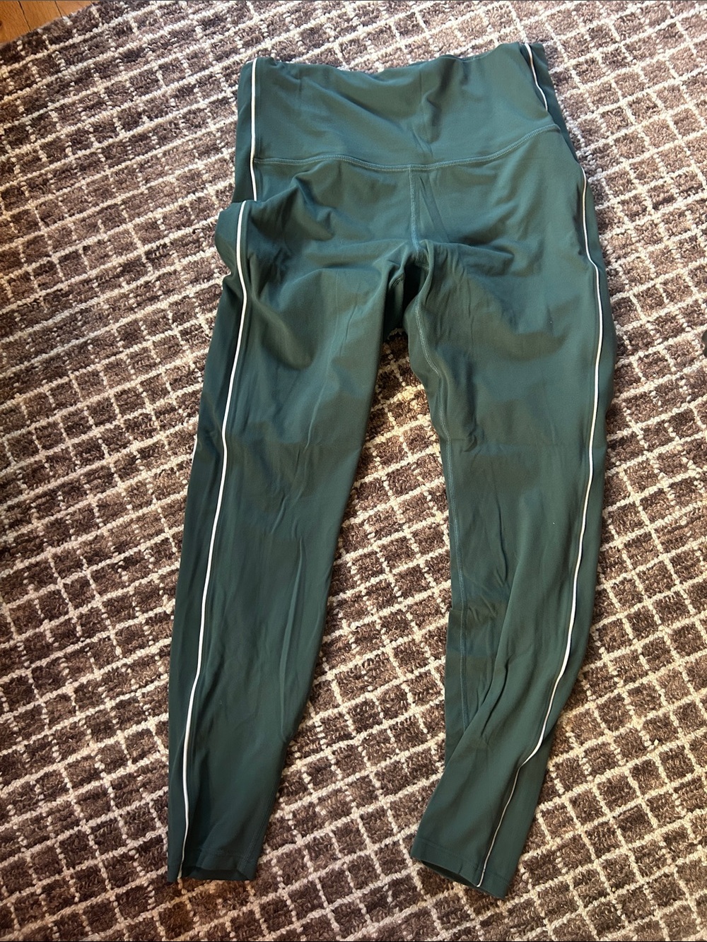 High-Waist Green Leggings with Side Stripes